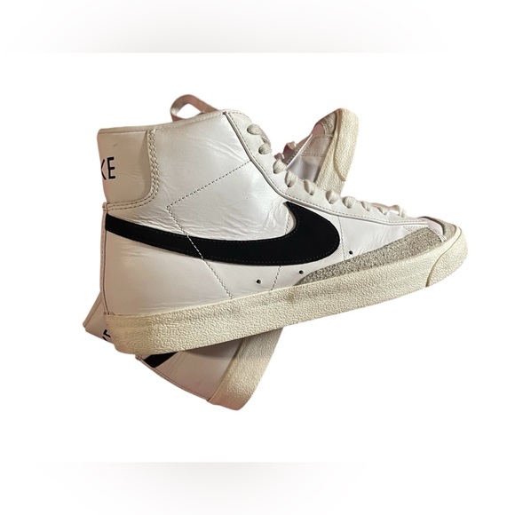 ⛹️Nike Men's Blazer Mid '77 Vintage Shoes
Size 12 - Picture 11 of 14